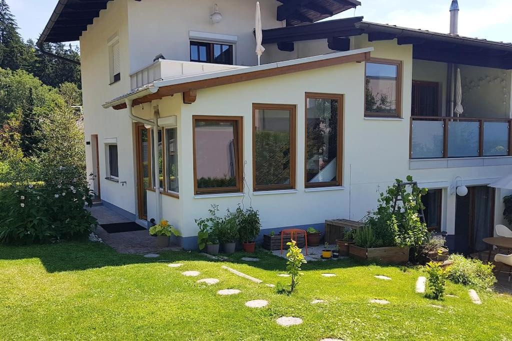 Wohnung Mit Balkon In Velden - Appartment Berge Bytilly Velden am Wörthersee Kültér fotó